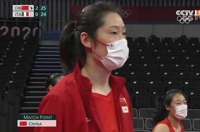 3-0完胜小组第一!中国女排为自己正名,放下包袱终于迎来爆发
