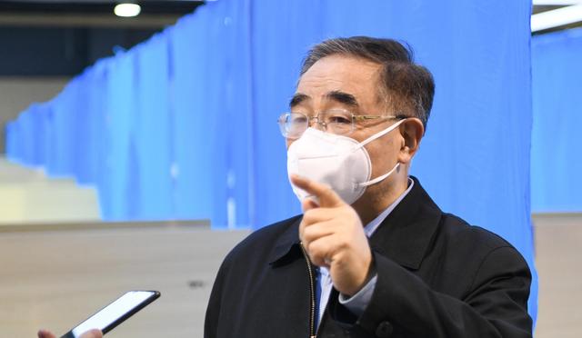 张伯礼担忧的事发生,郑州突然新增1例确诊,政府发出紧急通知