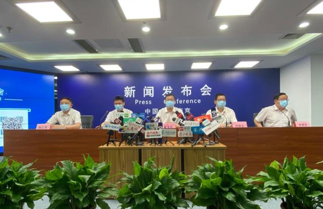 南京第三轮完成876万份核酸检测,筛查出49例确诊病例