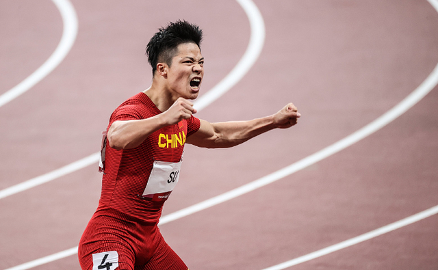疯狂!奥运会百米飞人大战,苏炳添9秒98第六,亚洲之光创造历史