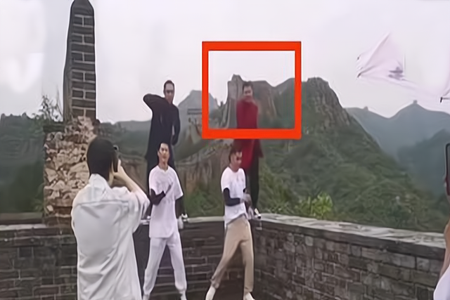 被曝在长城城墙上跳舞,印小天发文道歉,评论区出现“封杀”言论