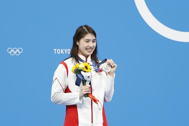 9天12赛+2金2银!张雨霏无愧女超人,扛起中国游泳大旗,太强了