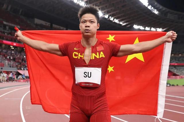 这就是中国速度!“中国百米飞人”苏炳添用执着创造历史
