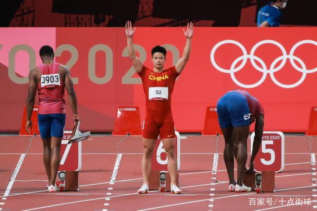 苏炳添起跑手势究竟是什么意思?破案!真的不是针对韩国人
