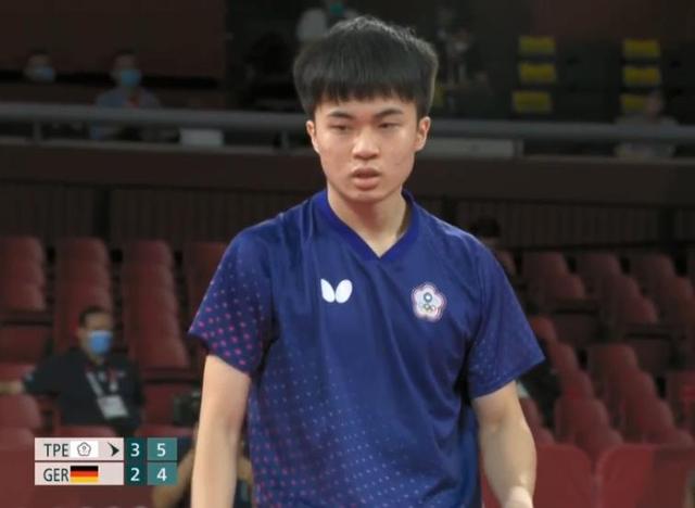 从3-2到3-4!国乒小心了,19岁的他未来或比张本智和更具威胁
