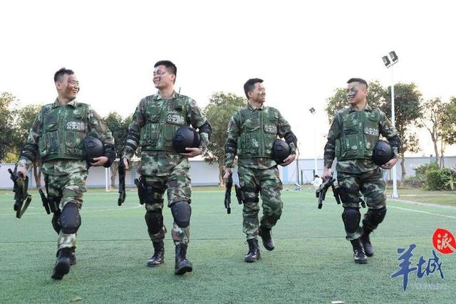 从军人到警察,这群退役军人继续“为国守关”