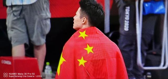 苏炳添,恭喜你,创造了历史!苏炳添,感谢你!