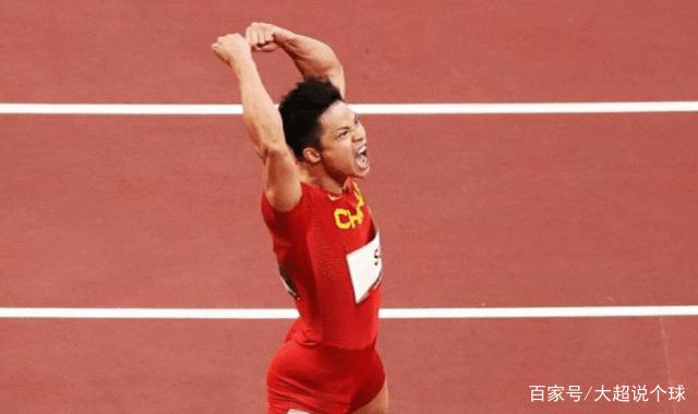 9秒98第六名!苏炳添已突破人种极限,披上国旗:你已是中国骄傲