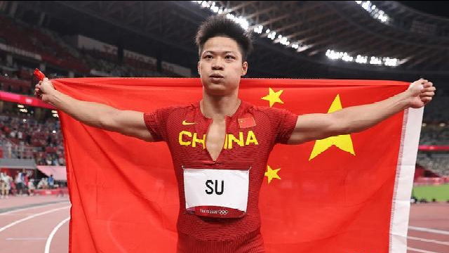 32岁苏炳添创造历史!刘翔发文称赞,日本人都沸腾了
