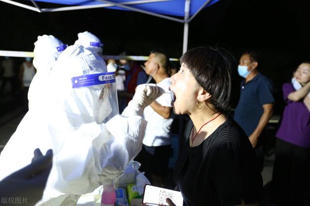 刚抗洪又抗疫,郑州疫情主要集中在医院内,定点医院为何会失守?