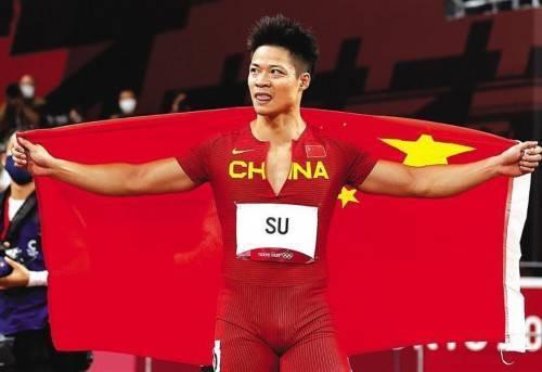 苏炳添在百米飞人大战中名列第六 半决赛跑出9秒83刷新亚洲纪录
