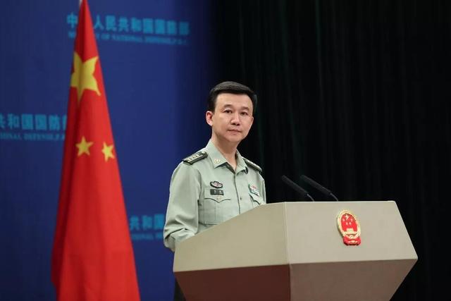 3国8艘军舰集结南海!英军不打自招,罗援:解放军“长剑”伺候
