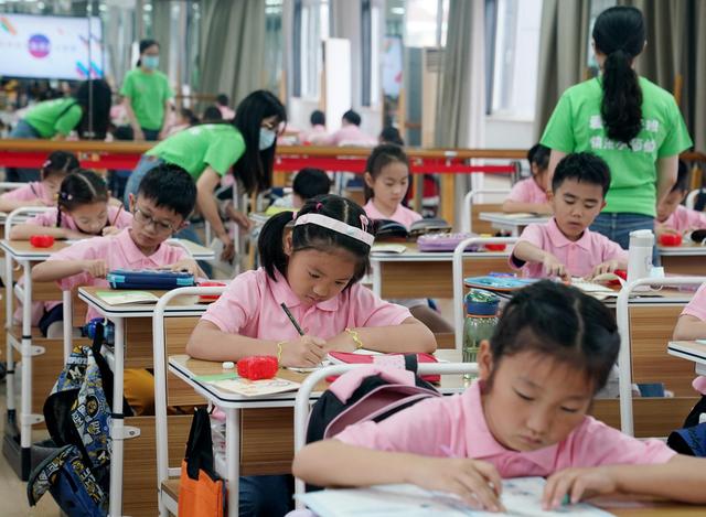 铲除学区房派生的弊端 深圳拟推行大学区招生办学管理模式