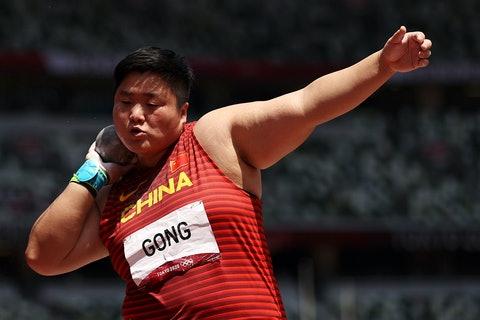 为铅球而生!负伤登顶,创造新历史的巩立姣,圆梦东京,使命未完