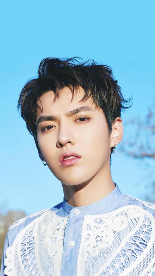吴亦凡出事,五位女明星受牵连,偶像塌房原来会压到自己身上