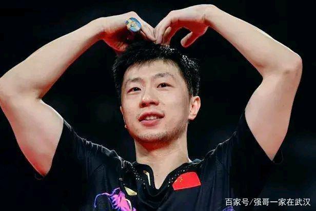 东京奥运会乒乓球男子单打传来消息,中国选手马龙击败樊振东夺金