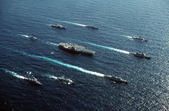 中英航母在南海碰面,德国也宣布要派军舰来南海搅局,外交部回应