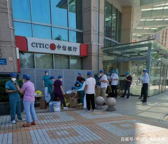 北京海淀6个小区今早封闭管理?记者现场探访