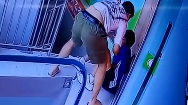 新乡一12岁男孩在培训机构被助教找人殴打!老师表示不归他们管!