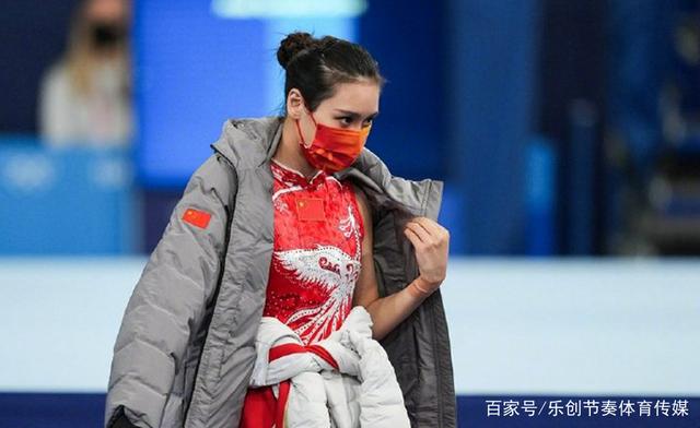 时隔13年夺回奥运金牌!23岁蹦床新女神接班何雯娜,男友是军人
