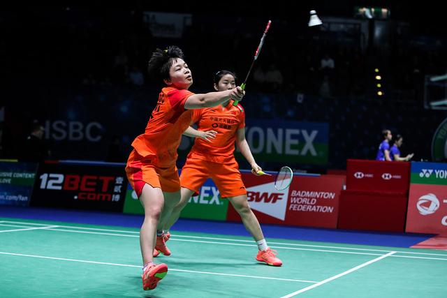 国羽4项晋级决赛!李克勤2个字夸赞陈清晨,韩国女双收获奥运铜牌