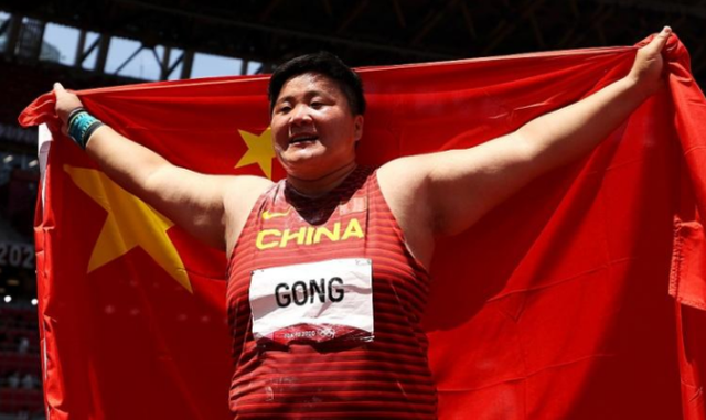 神评!巩立姣诠释中国‘巩’夫,中国‘姣’傲,中国‘立’量