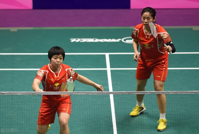 今日奥运看点:谌龙凡晨组合冲冠,举重巾帼双冠稳,女排迎收官战
