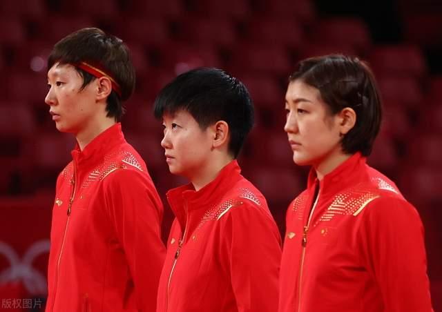 八进四!国乒女团有望3:0晋级4强,郑怡静、伊藤美诚强强对话
