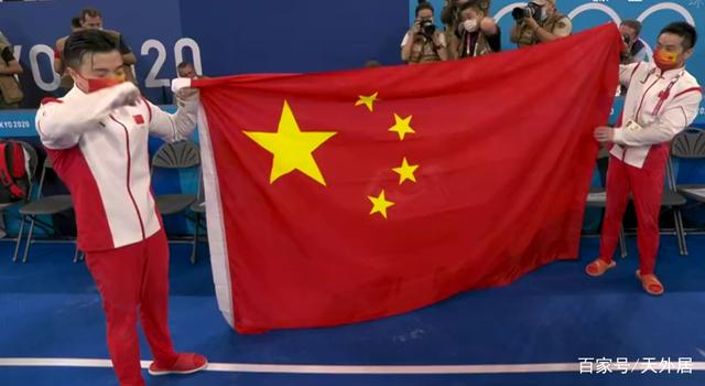这一天等了9年!刘洋夺冠后动情落泪,雪耻,中国体操做到了