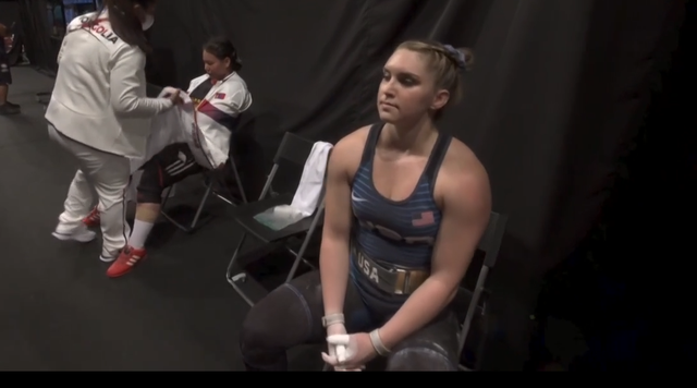 汪周雨举重摘金,过山车的轮番颠覆太刺激,最后怒吼一把拼了