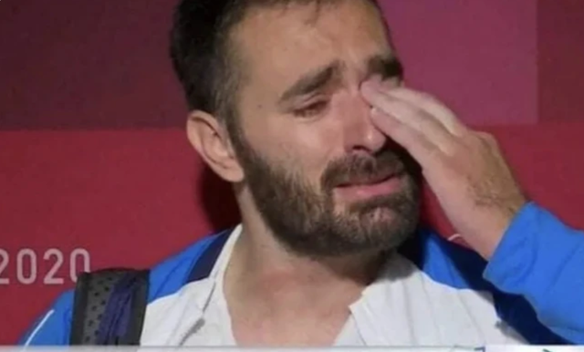 冷门运动的创收困境:希腊举重选手因贫穷退役,每月只领200欧元