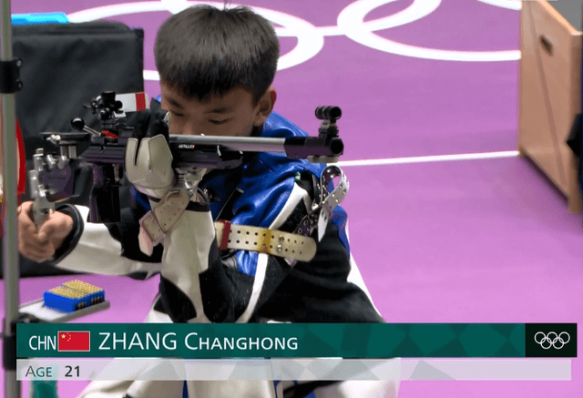 厉害了!十分钟中国队连拿三金,这个21岁小伙子功不可没!