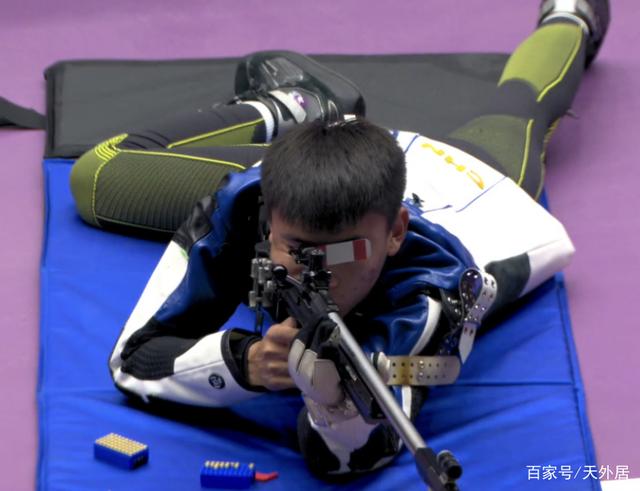 第27金超越里约奥运会!00后小将张常鸿破世界纪录,中国射击4金