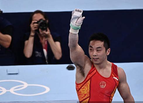 体操队开张!还是包揽金银牌,漂亮的翻身仗!