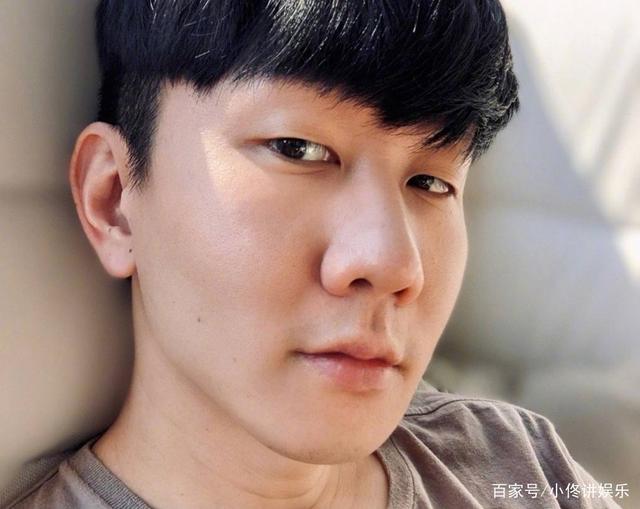 谢明皓被禁言!实名举报林俊杰潘玮柏反被告,凭借1个举动遭质疑