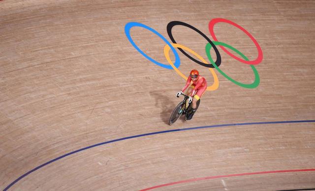 场地自行车女子团体竞速赛 鲍珊菊/钟天使夺金