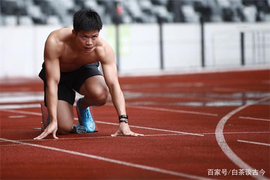 跑出9.83秒的成绩有预告,四年前苏炳添说了6个字,注定他的辉煌