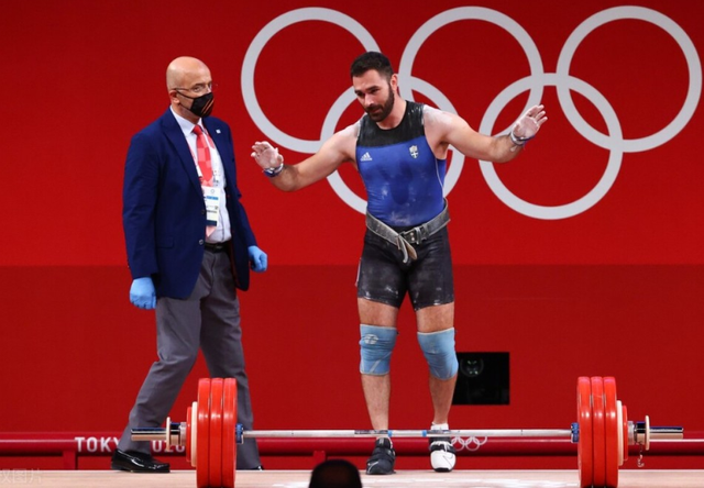 奥运会上令人心酸的一幕:选手因贫穷而退役,曾经连油都加不起