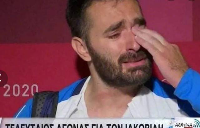 退役不是因为年龄 是因为 穷