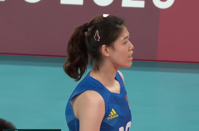 25-15!中国女排打懵阿根廷,连赢4局冲击2连胜,朱婷递水加油