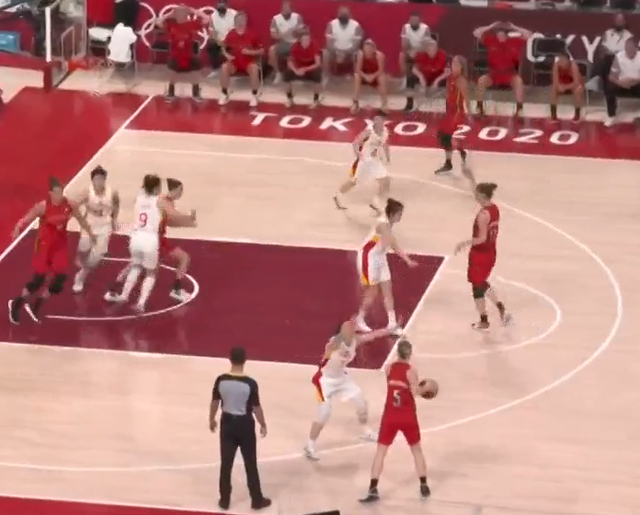 奥运会-三连胜!中国女篮74-62比利时女篮挺进8强