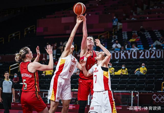 3连胜!中国女篮逆转比利时,小组第一晋级8强,全队4人得分上双