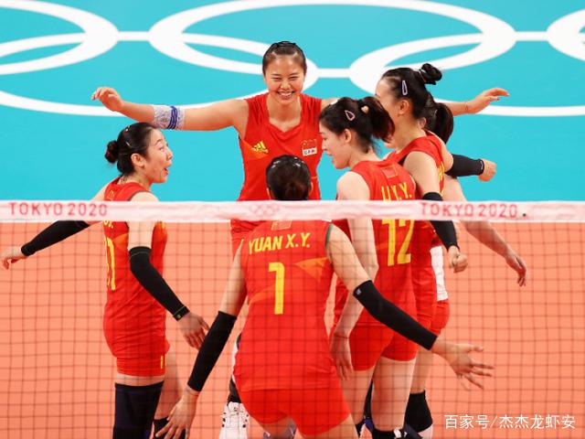 中国女排大胜后!郎平哭了,暗示退休或成定局,女排的变革来了