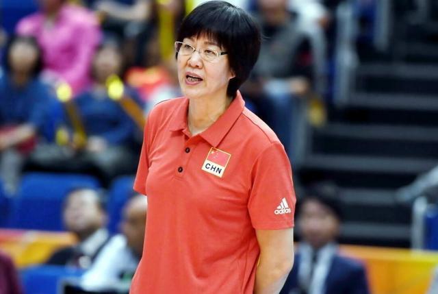 正在直播!中国女排VS阿根廷,郎平最后一战,见证郎平光荣退位