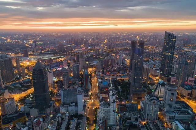 下半年楼市怎么走,中央政治局会议讲了两句话