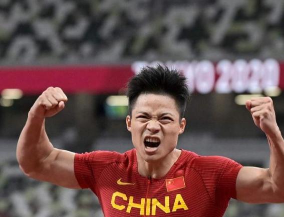 苏炳添飞人速度,透露自己极限是9秒7几,下届奥运会能跑多少?