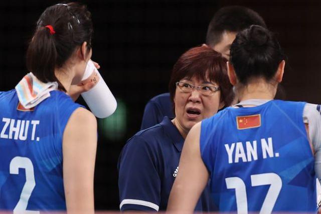 中国女排奥运出局该怪谁?知情人披露:朱婷责任大,她让队伍不合
