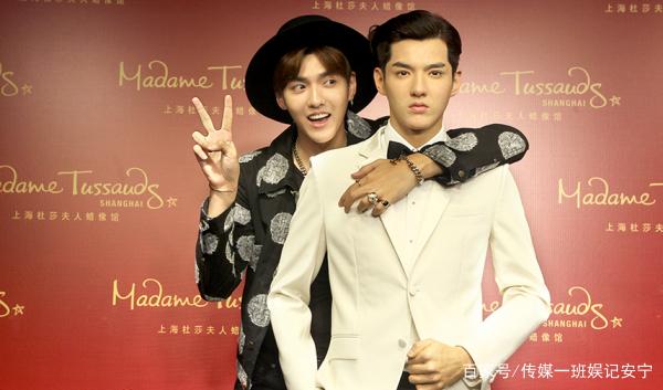 吴亦凡进去后的搞笑名场面:蜡像被P成囚服,粉丝还真去探监了?