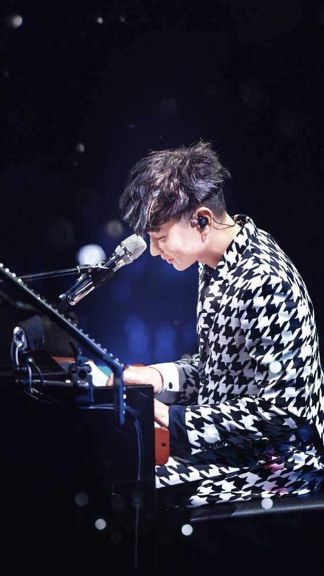 被实名举报吸毒!林俊杰潘玮柏已发出律师函。举报者已被微博禁言