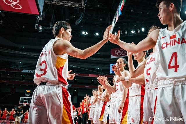 目标决赛!女篮喜获三连胜,排名小组第一晋级八强,累瘫WNBA球星